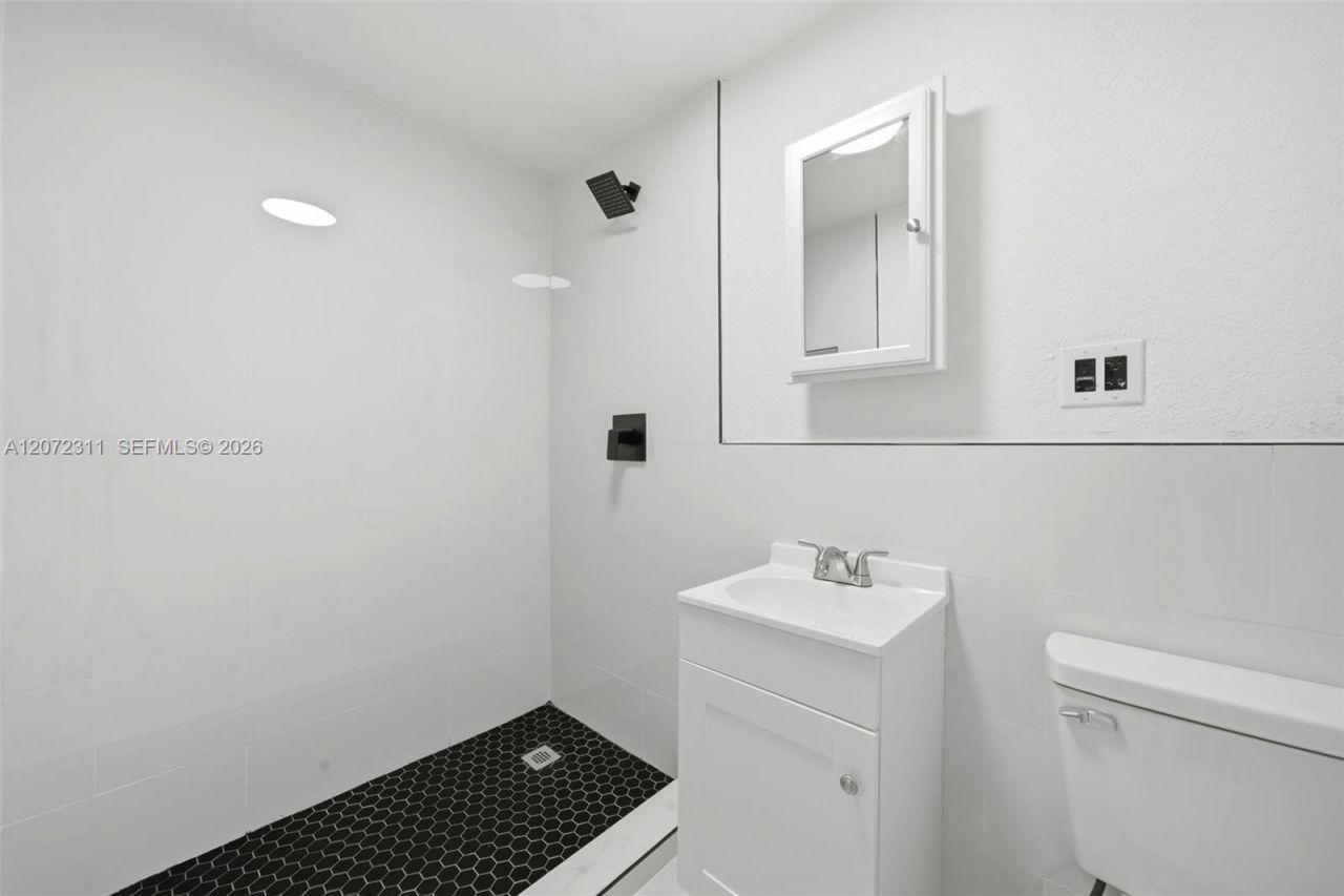 399 NW 98th St , Unit 399, Miami, FL 33150 Photo