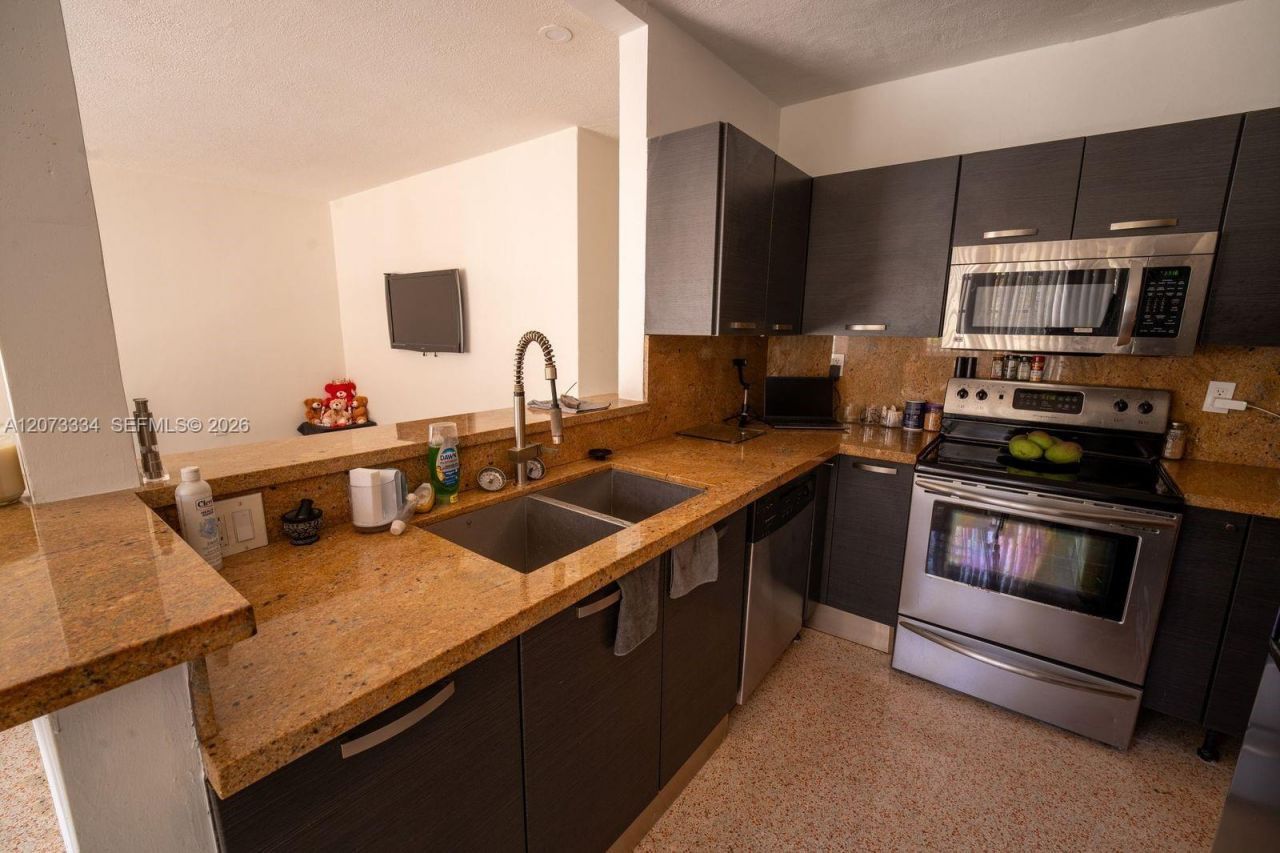 11600 NE 6th Ave , Biscayne Park, FL 33161 Photo