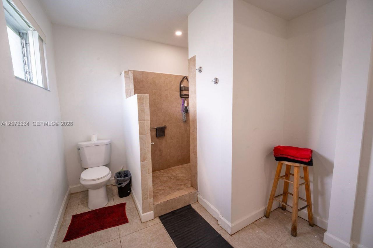 11600 NE 6th Ave , Biscayne Park, FL 33161 Photo