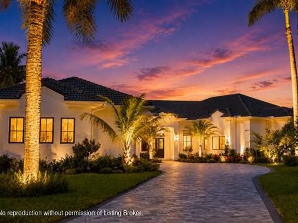 2525 Seminole Circle, West Palm Beach, FL 33409