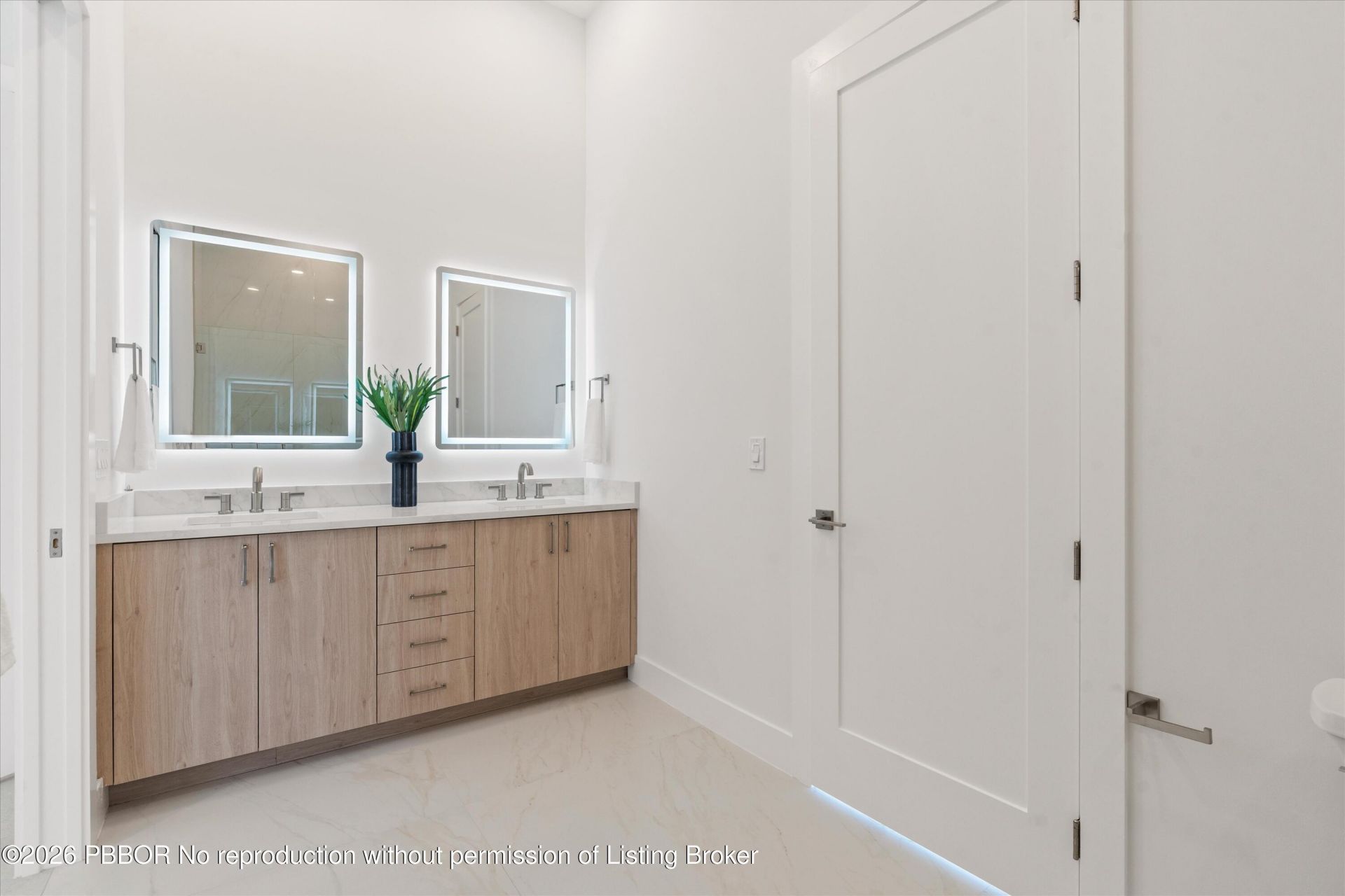 2525 Seminole Circle, West Palm Beach, FL 33409 Photo