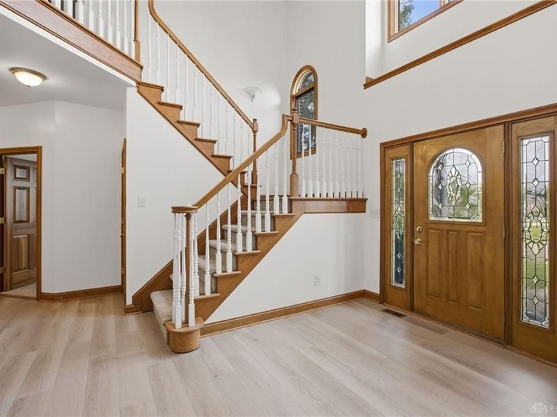 816 Winding Brook Drive, Oxford, OH 45056 Photo 2