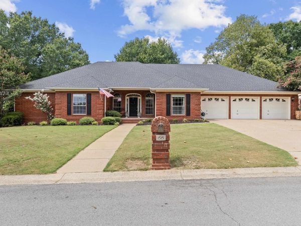 1515 John Ed , Conway, AR 72034