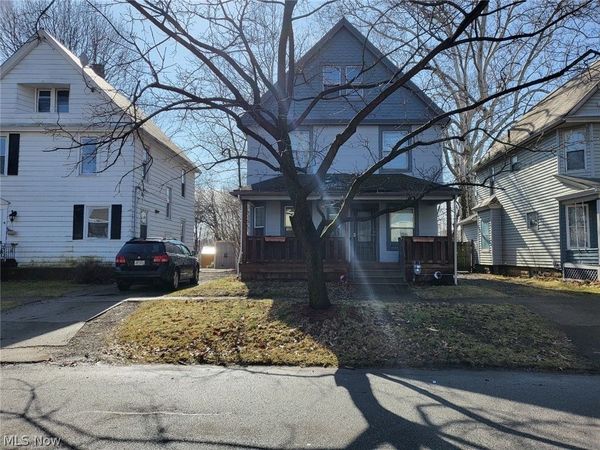 261 Harrison Street , Elyria, OH 44035