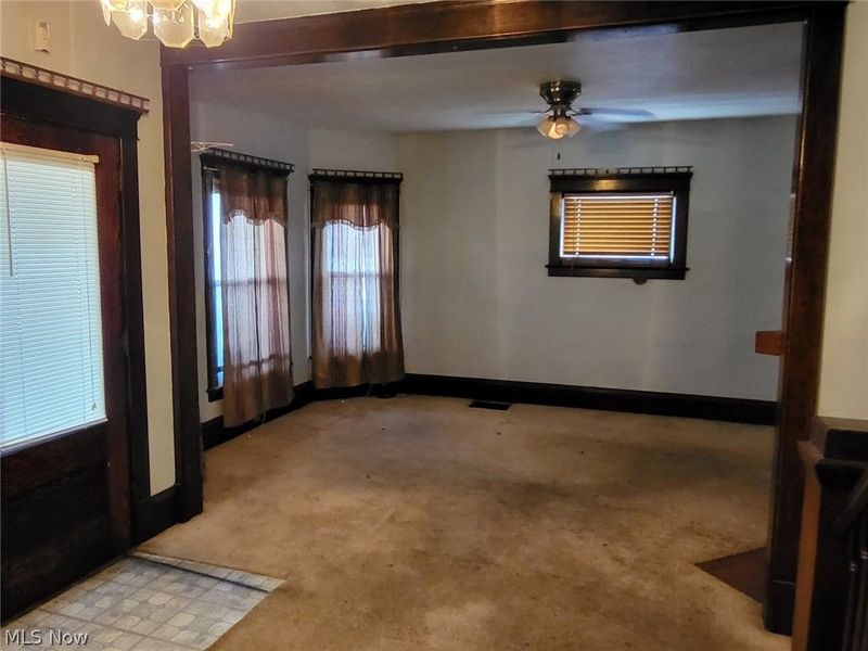 261 Harrison Street , Elyria, OH 44035 Photo 4