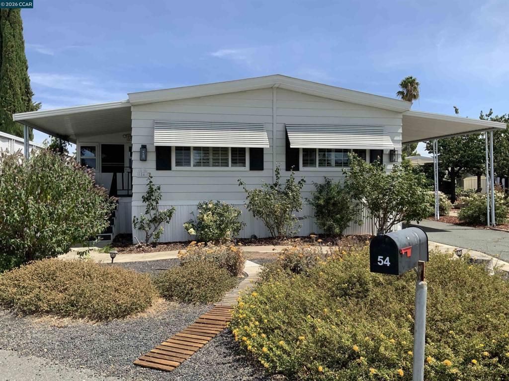 54 Pali Way, Pittsburg, CA 94565 Main Photo