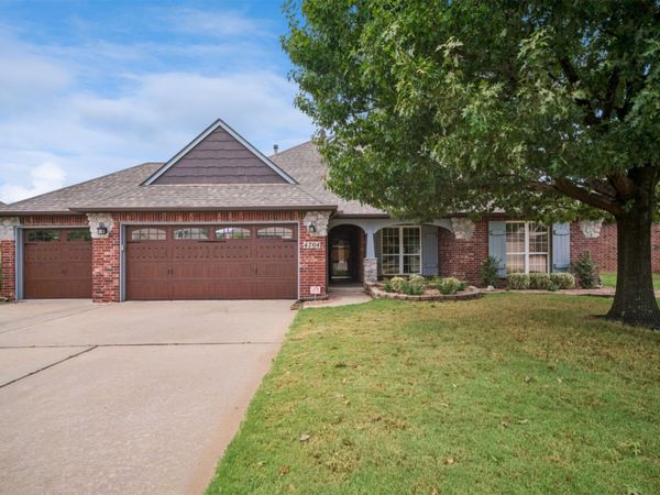 4704 N Poplar Avenue , Broken Arrow, OK 74012