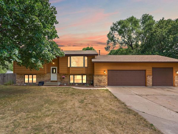 7716 Humboldt Avenue N, Brooklyn Park, MN 55444