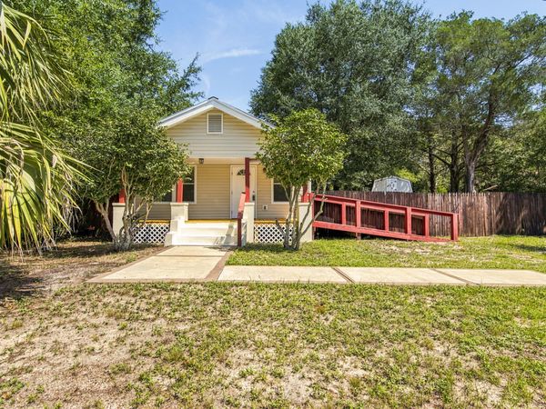 120 N Davis Lane, DeFuniak Springs, FL 32433