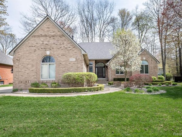 53588 Oak Grove, Shelby Township, Mi 48315