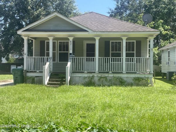 6211 W Forrest Street, Bay Saint Louis, MS 39520