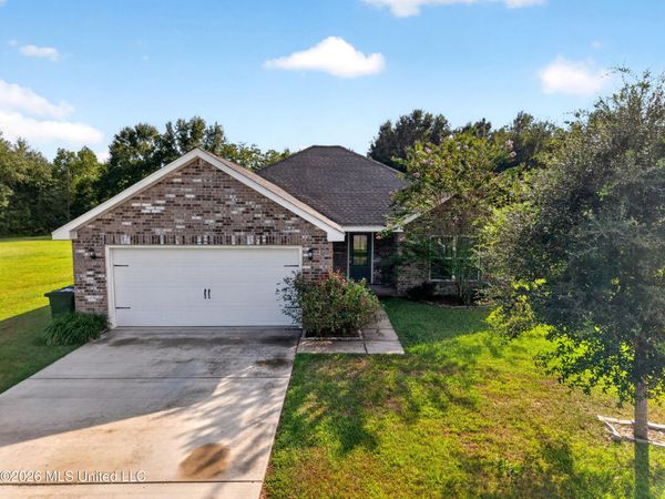 5 Elk Court, Picayune, MS 39466