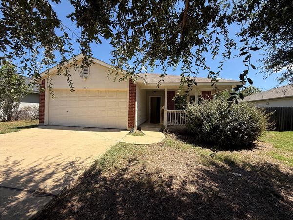 364 Leonardo DR, Kyle, TX 78640