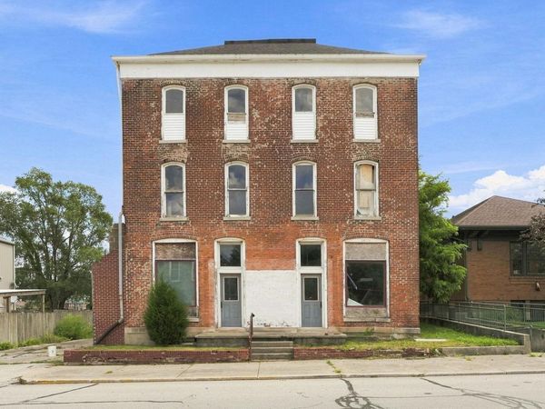 75 S Main Street, Andrews, IN 46702