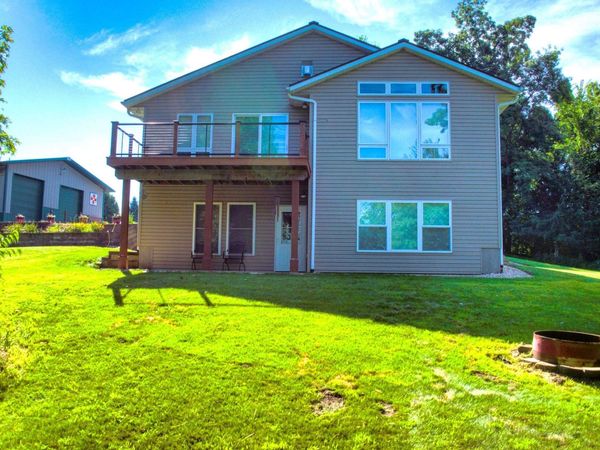 11215 Midway Court, De Soto, WI 54624