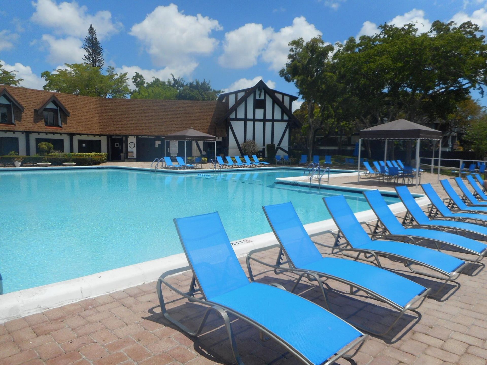 3760 Inverrary Drive, Unit 1T, Lauderhill, FL 33319 Photo