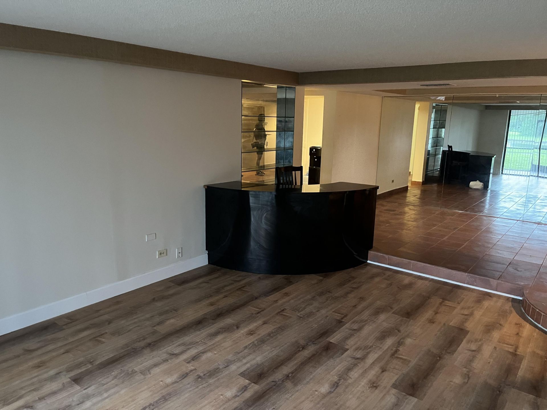 3760 Inverrary Drive, Unit 1T, Lauderhill, FL 33319 Photo