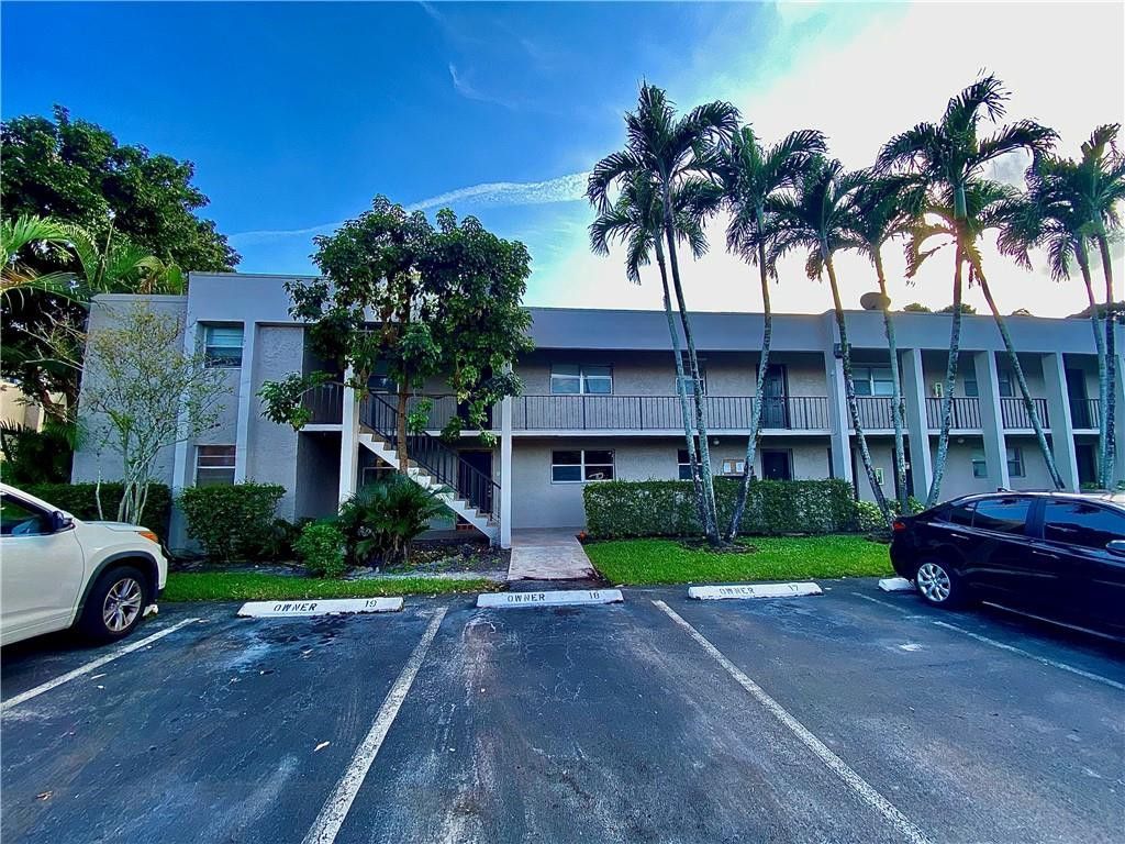 8506 Old Country Manor, Unit 213, Davie, FL 33328 Photo