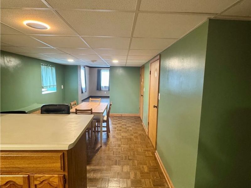 243 Main Street, Unit A, Saint Clairsville, OH 43950 Photo 18