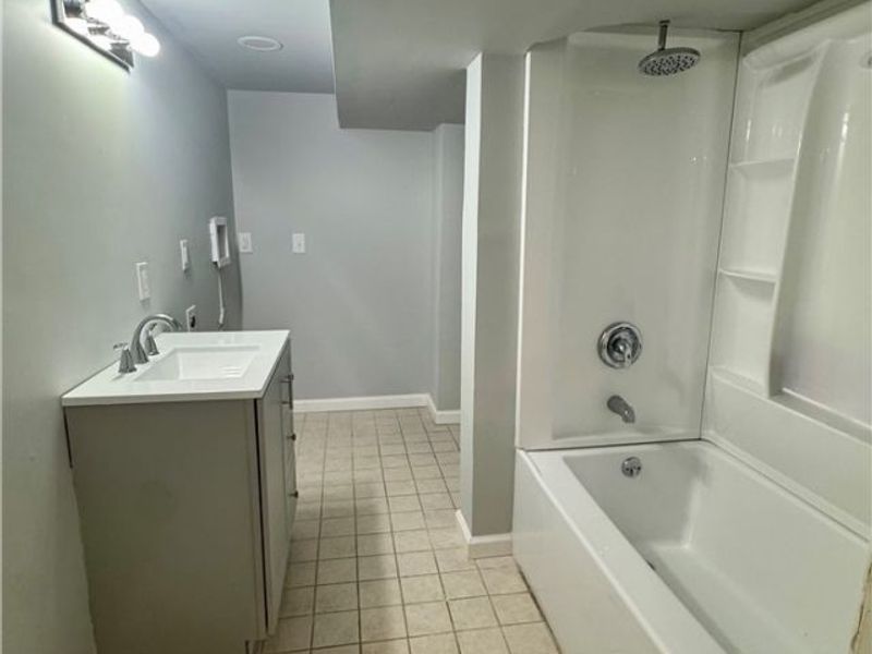 243 Main Street, Unit A, Saint Clairsville, OH 43950 Photo 20