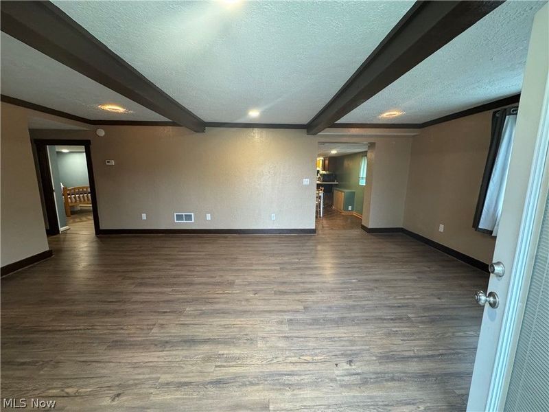 243 Main Street, Unit A, Saint Clairsville, OH 43950 Photo 5