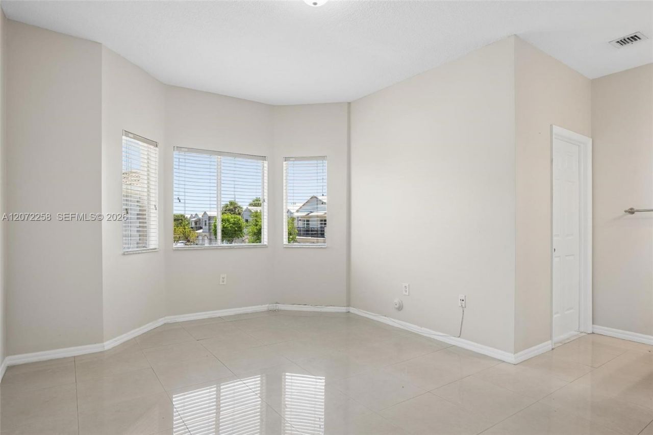 8351 SW 124th Ave, Unit 106, Miami, FL 33183 Photo