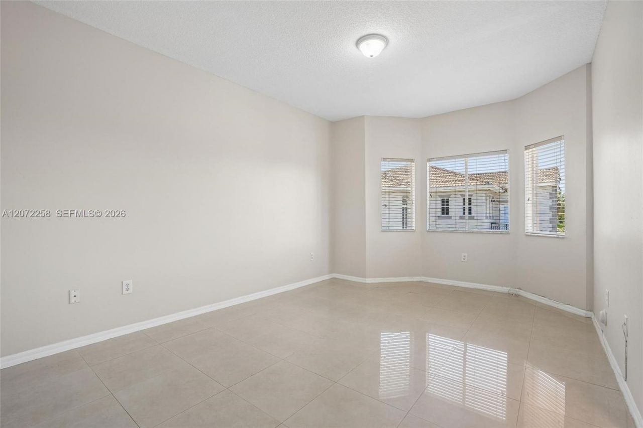 8351 SW 124th Ave, Unit 106, Miami, FL 33183 Photo