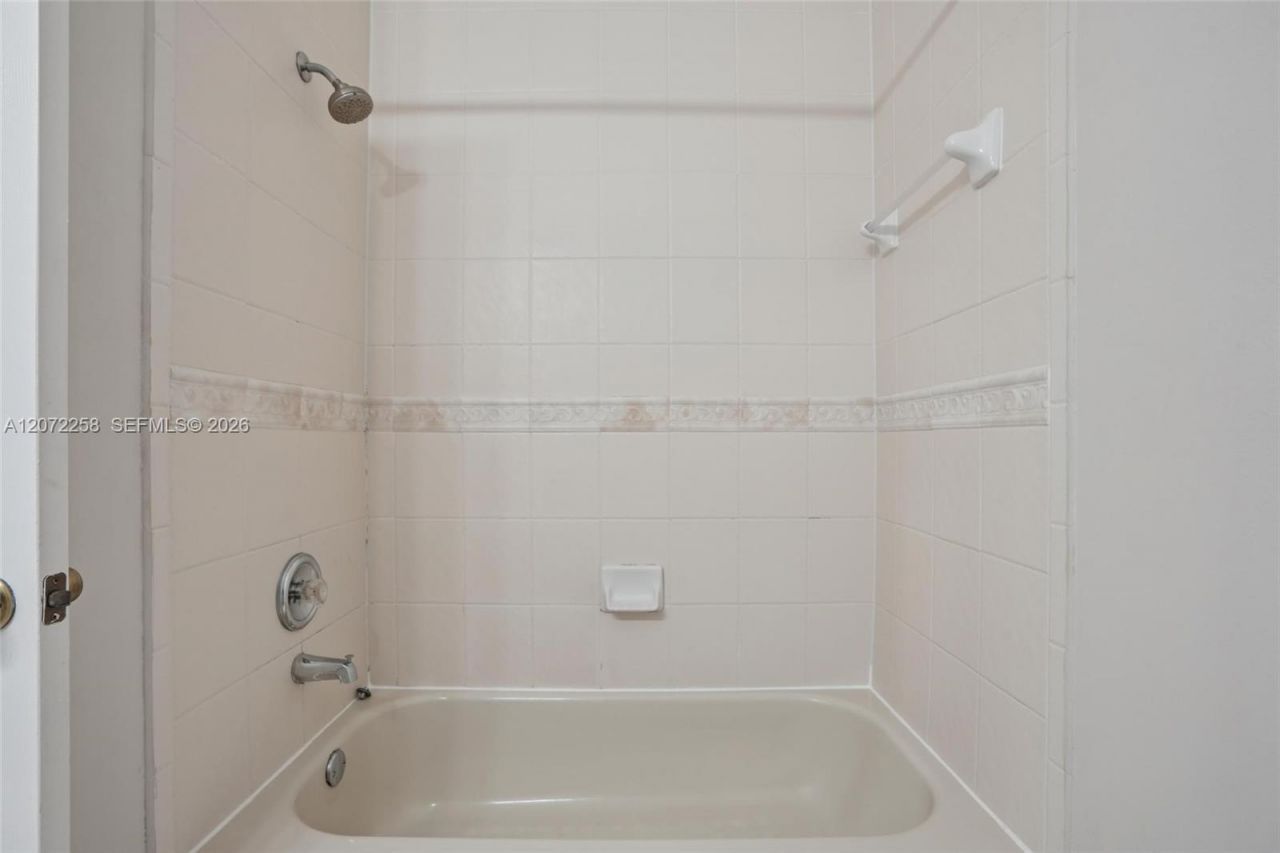 8351 SW 124th Ave, Unit 106, Miami, FL 33183 Photo