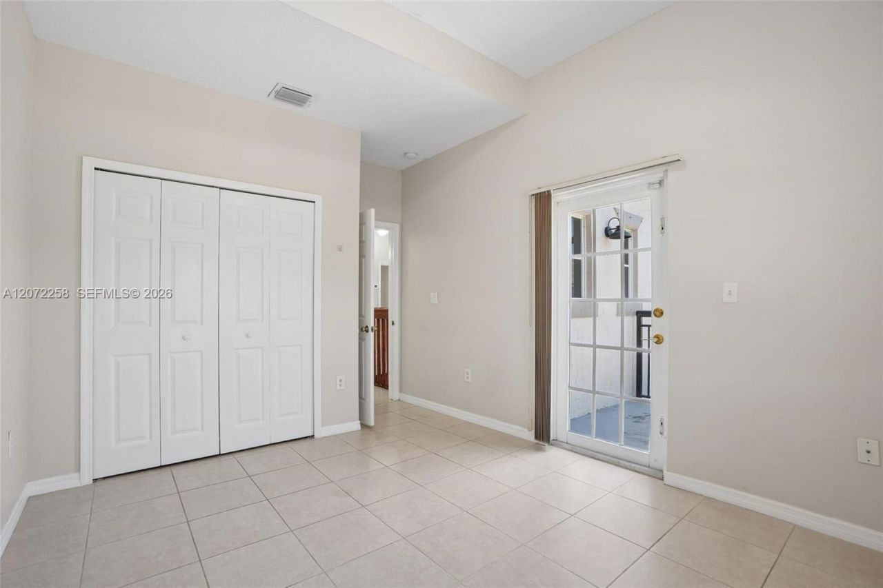 8351 SW 124th Ave, Unit 106, Miami, FL 33183 Photo
