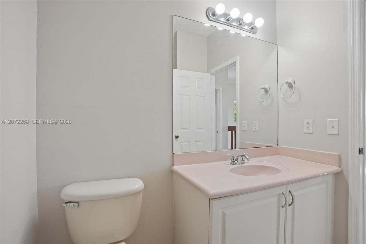 8351 SW 124th Ave, Unit 106, Miami, FL 33183 Photo