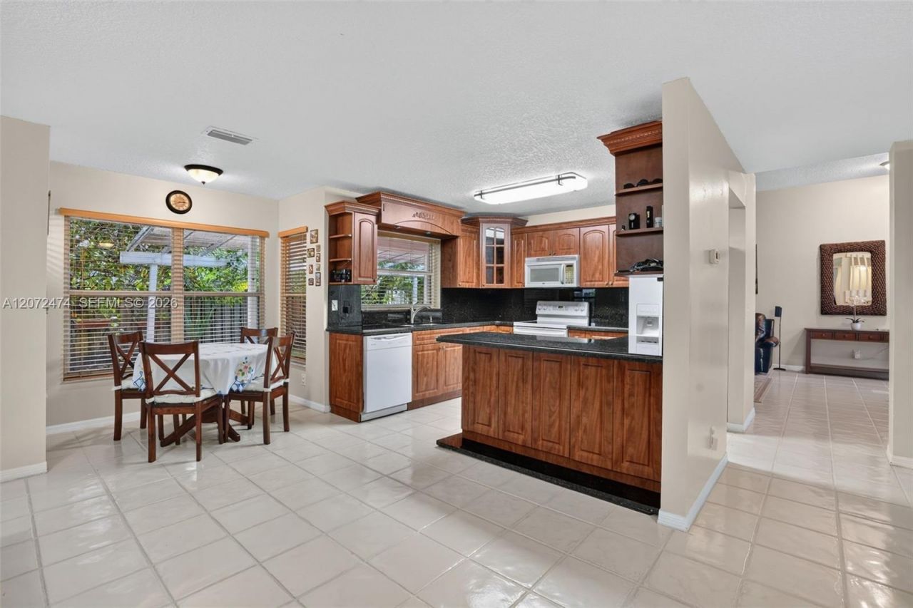 18253 SW 5th St , Pembroke Pines, FL 33029 Photo