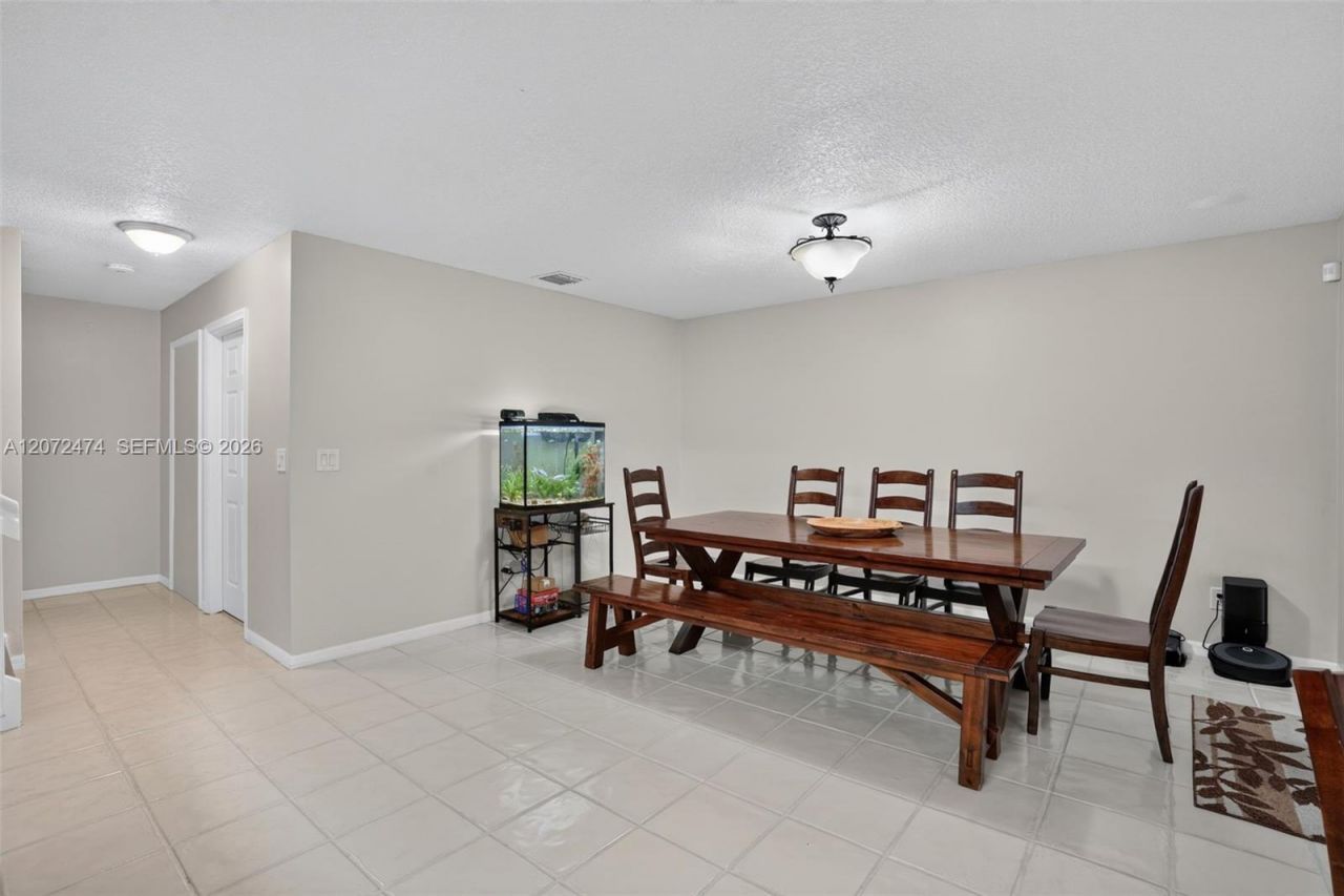 18253 SW 5th St , Pembroke Pines, FL 33029 Photo