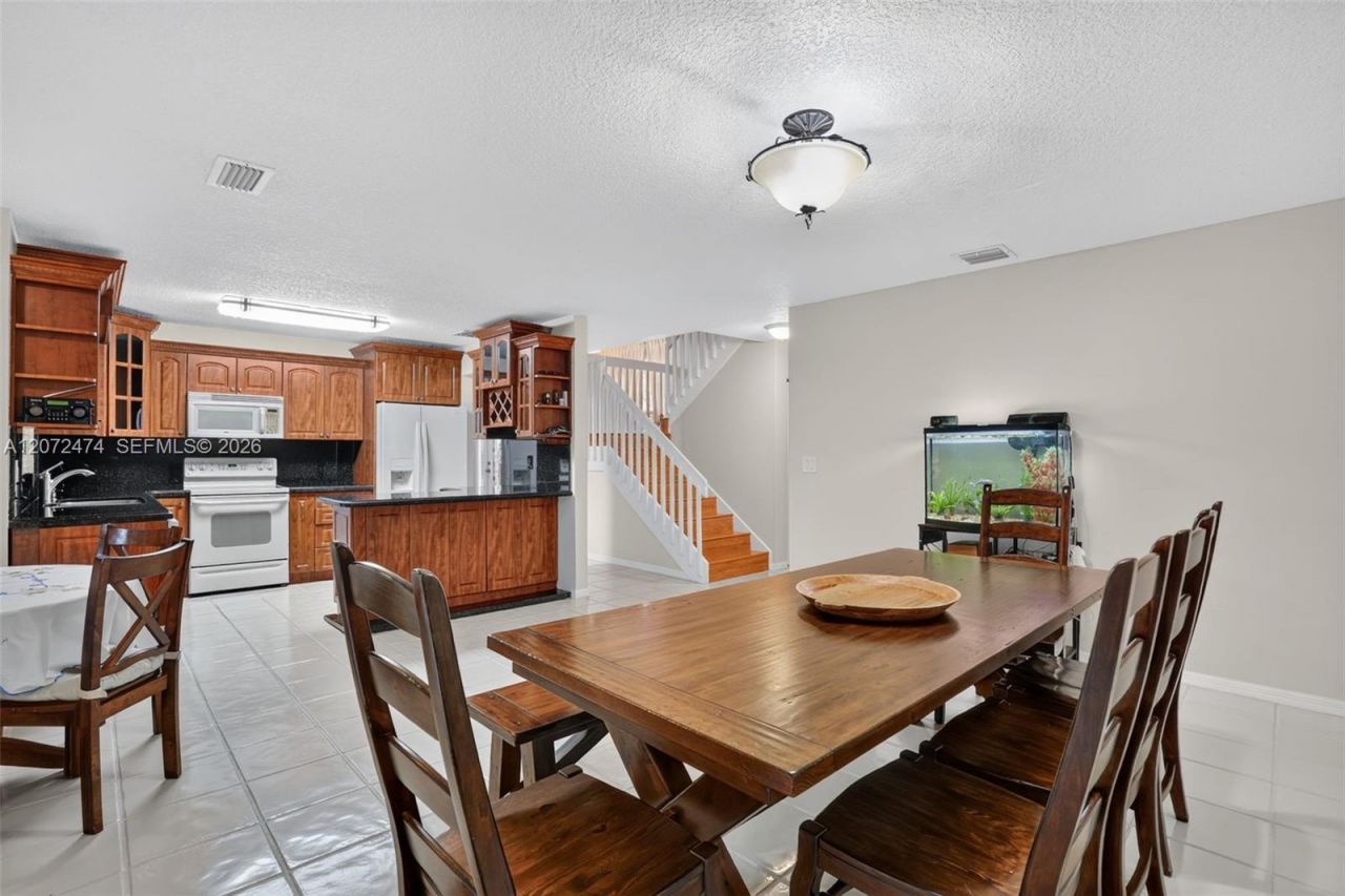 18253 SW 5th St , Pembroke Pines, FL 33029 Photo