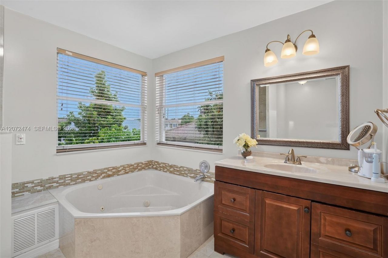 18253 SW 5th St , Pembroke Pines, FL 33029 Photo