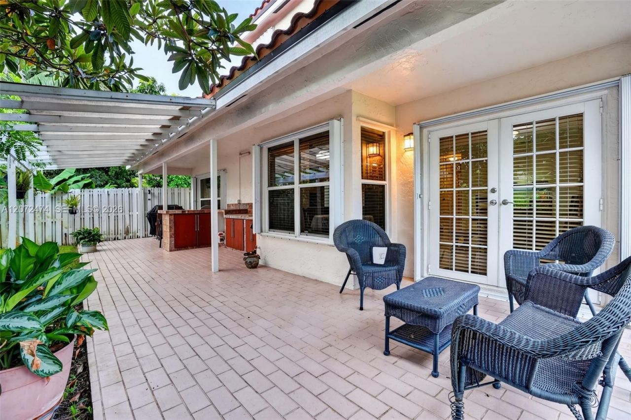 18253 SW 5th St , Pembroke Pines, FL 33029 Photo