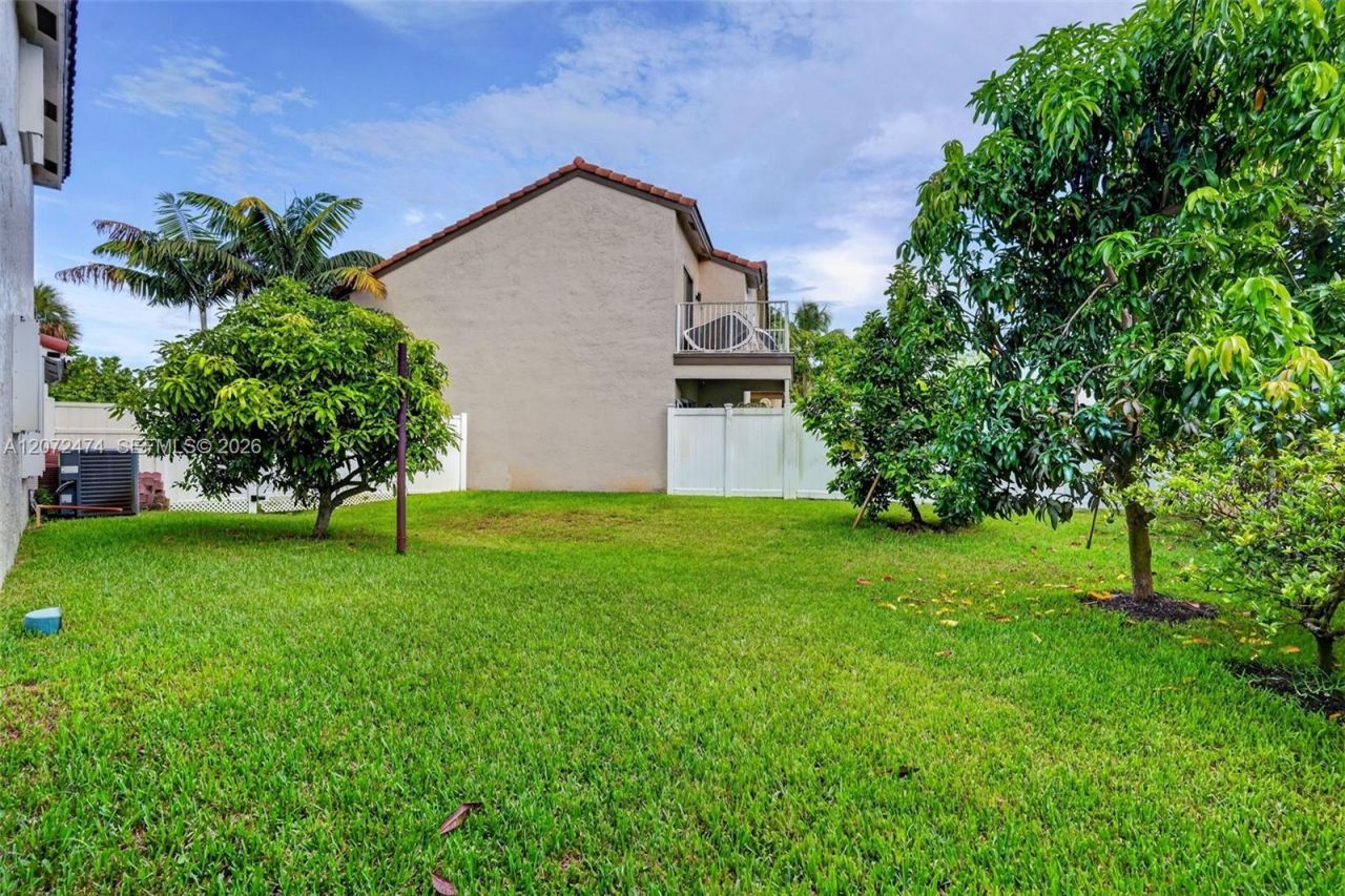 18253 SW 5th St , Pembroke Pines, FL 33029 Photo