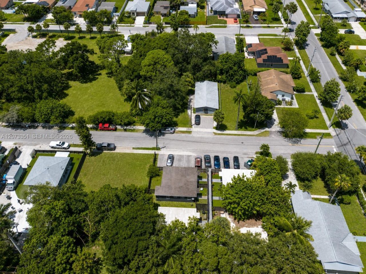 429 NW 14th Ave , Fort Lauderdale, FL 33311 Photo