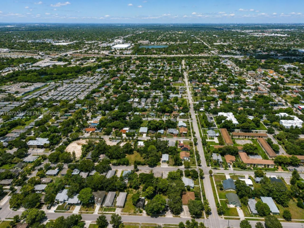 429 NW 14th Ave , Fort Lauderdale, FL 33311 Photo