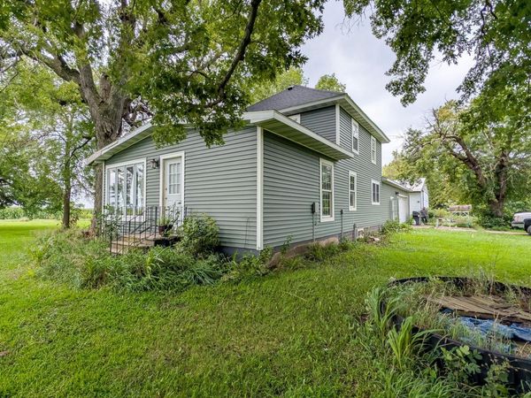 31151 670th Avenue , Hartland, MN 56042
