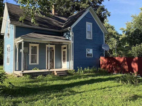 208 N Old Highway, Delta, IA 52550