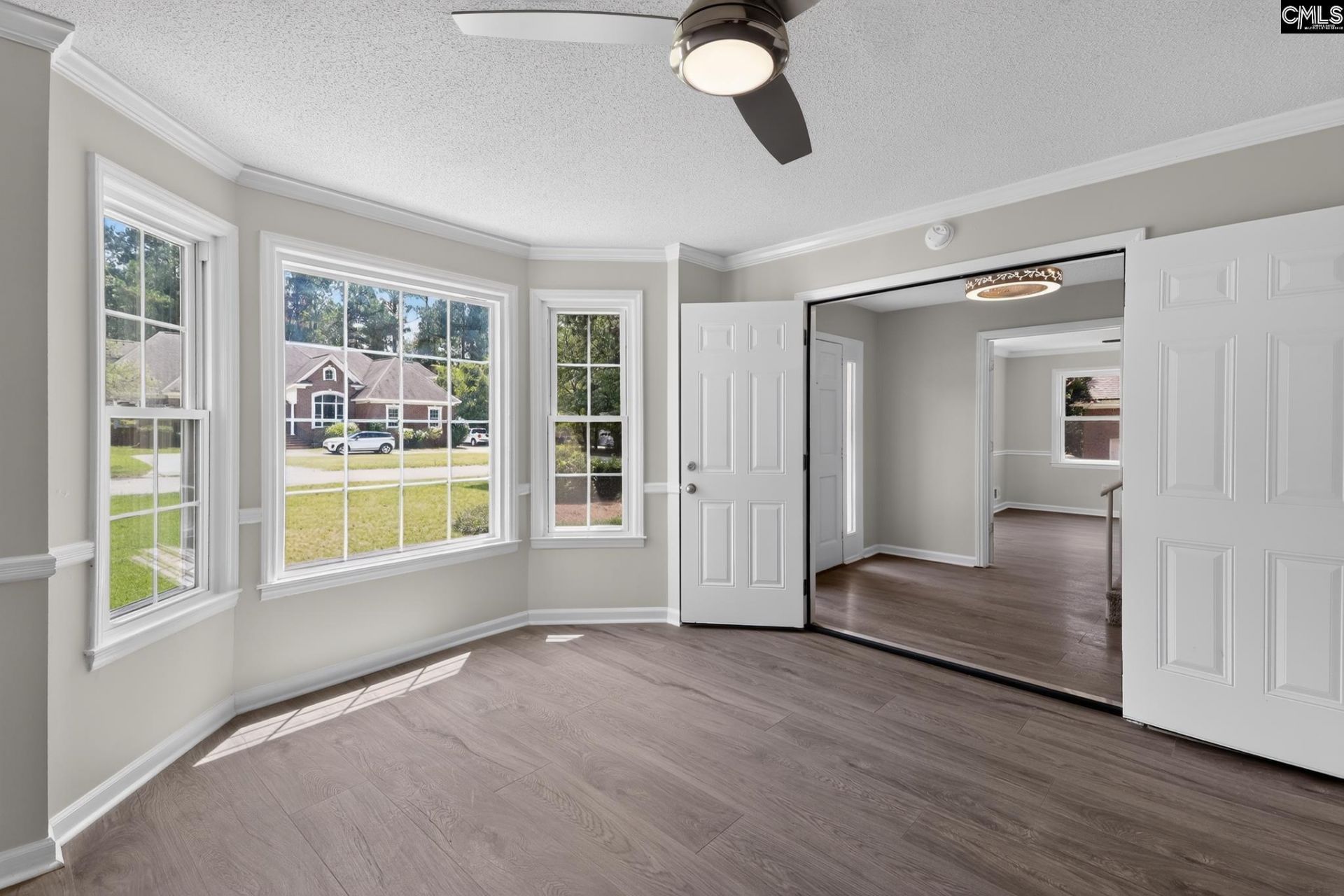 734 Kinlock Court  Photo 4