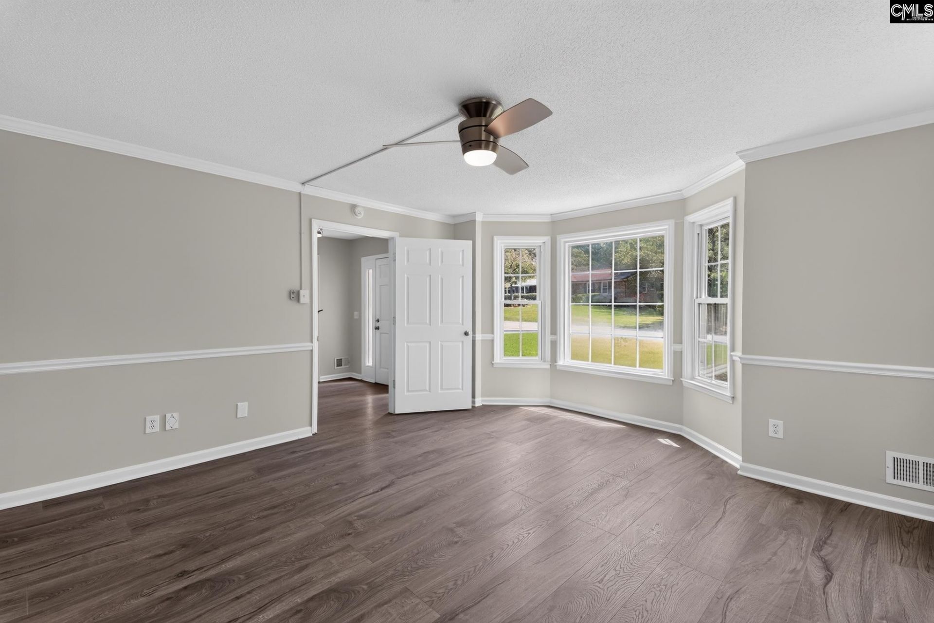 734 Kinlock Court  Photo 6