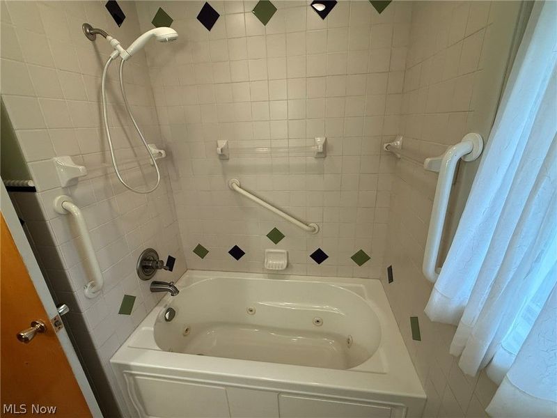 1104 S Broadway Street , New Philadelphia, OH 44663 Photo 15
