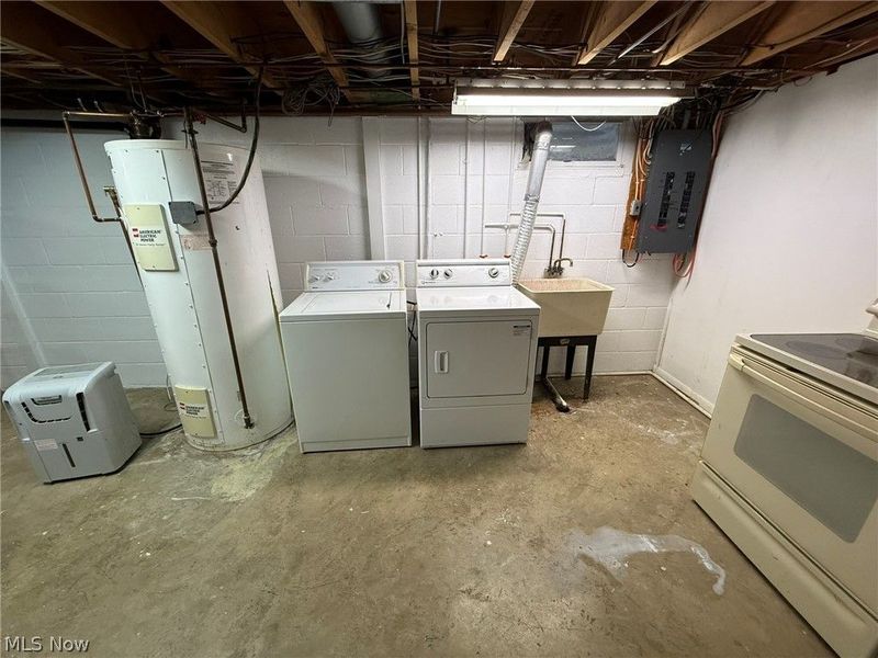 1104 S Broadway Street , New Philadelphia, OH 44663 Photo 35