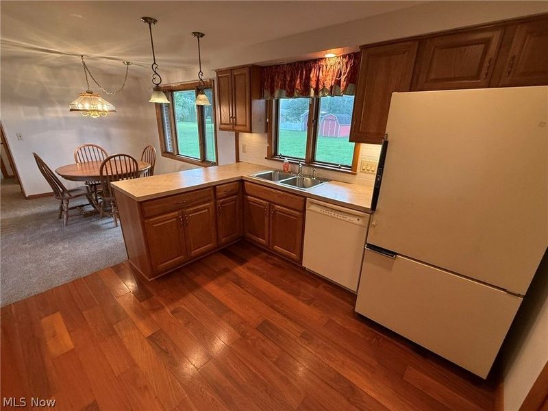 1104 S Broadway Street , New Philadelphia, OH 44663 Photo 8