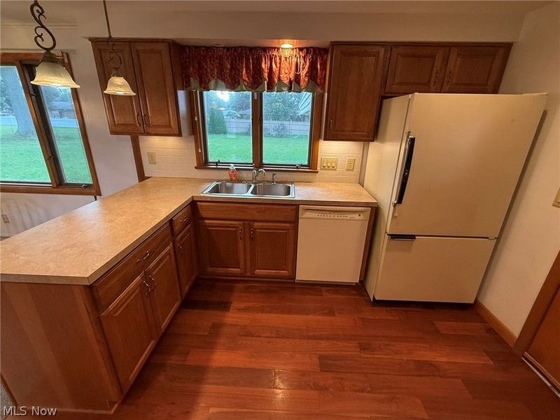 1104 S Broadway Street , New Philadelphia, OH 44663 Photo 9