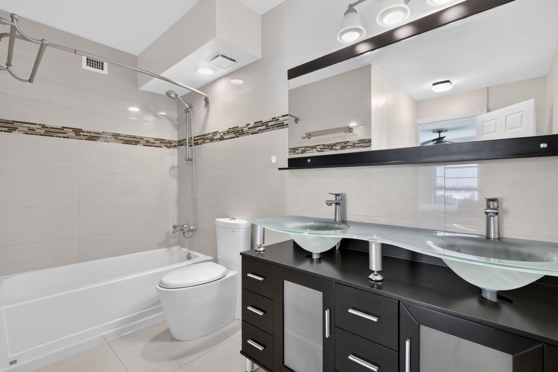 2500 NE 135th Street, Unit C1011, North Miami, FL 33181 Photo