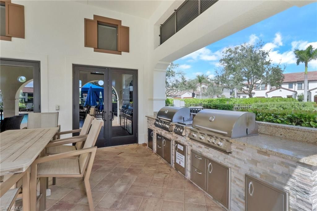 15161 Palmer Lake Cir , Unit 202, Naples, FL 34109 Photo