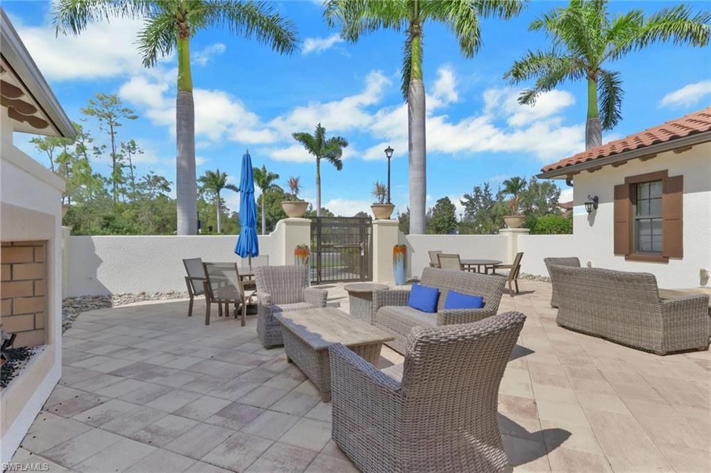 15161 Palmer Lake Cir , Unit 202, Naples, FL 34109 Photo