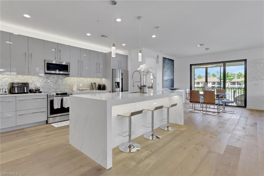 15161 Palmer Lake Cir , Unit 202, Naples, FL 34109 Photo